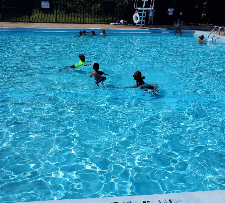 olsen-swimming-pool-fun-park-photo